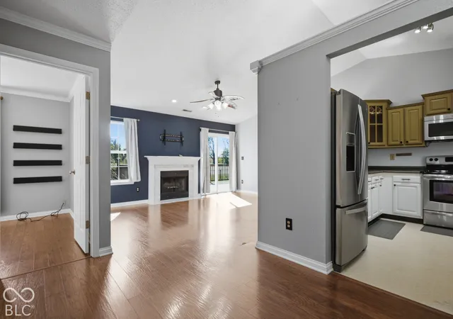 Photo 3 of Single family home for sale at 2211 W Autumn Ln, Columbus, IN 47201 | MLS# 22130897 | Listing updated on 2026-10-22