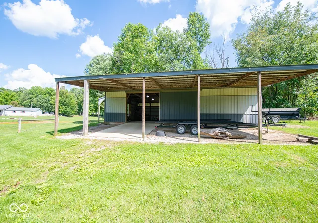Photo 4 of Land for sale at 11497 E Pocahontas Dr, Greencastle, IN 46135 | MLS# 22130900 | Listing updated on 2026-10-11