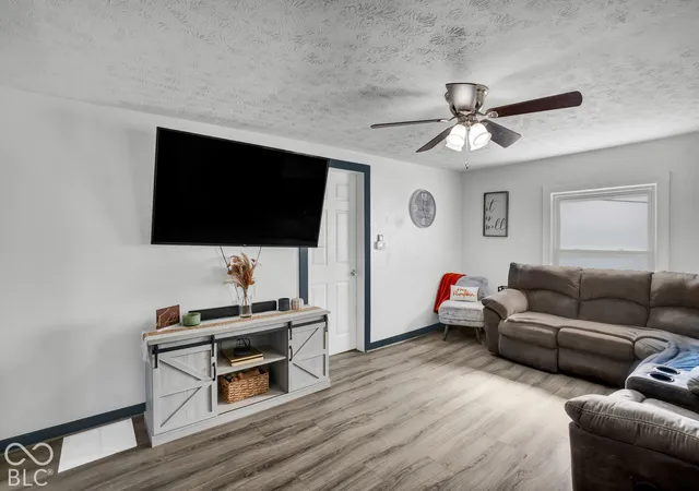 Photo 4 of Single family home for sale at 4010 N State Hwy 7, North Vernon, IN 47265 | MLS# 22130901 | Listing updated on 2026-10-12