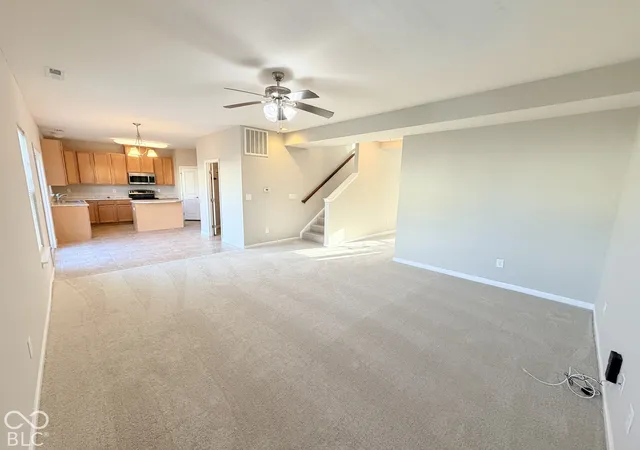 Photo 2 of Single family home for sale at 652 Classic Ln, Greenwood, IN 46143 | MLS# 22130904 | Listing updated on 2026-10-12