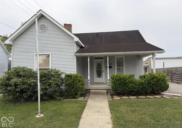 Photo 1 of Single family home for sale at 209 E High St, Rockville, IN 47872 | MLS# 22130907 | Listing updated on 2026-10-25
