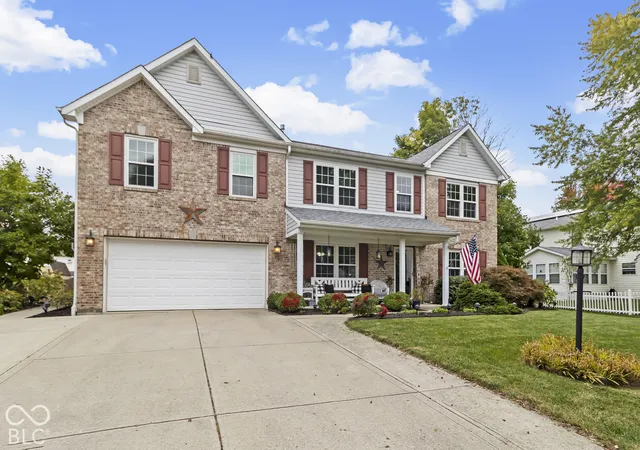 Photo 2 of Single family home for sale at 10836 Standish Pl, Noblesville, IN 46060 | MLS# 22130917 | Listing updated on 2026-10-14