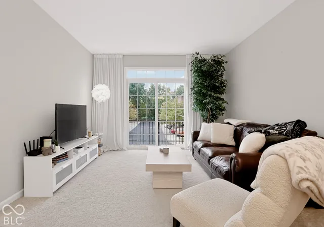 Photo 3 of Condo for sale at 11928 Riley Dr #2, Zionsville, IN 46077 | MLS# 22130919 | Listing updated on 2026-10-22