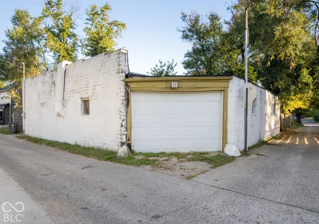 Photo 2 of Land for sale at 1039 Hosbrook St, Indianapolis, IN 46203 | MLS# 22130920 | Listing updated on 2026-10-10