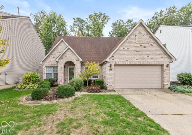 Single family home for sale at 5541 Dill Ct, Indianapolis, IN 46237 | MLS# 22130933