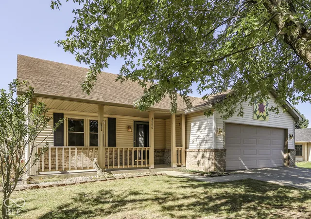 Photo 1 of Single family home for sale at 3990 Leslie Ct, Franklin, IN 46131 | MLS# 22130941 | Listing updated on 2026-10-10