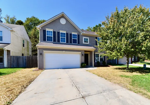 Photo 2 of Single family home for sale at 8020 Retreat Ln, Indianapolis, IN 46259 | MLS# 22130946 | Listing updated on 2026-10-14