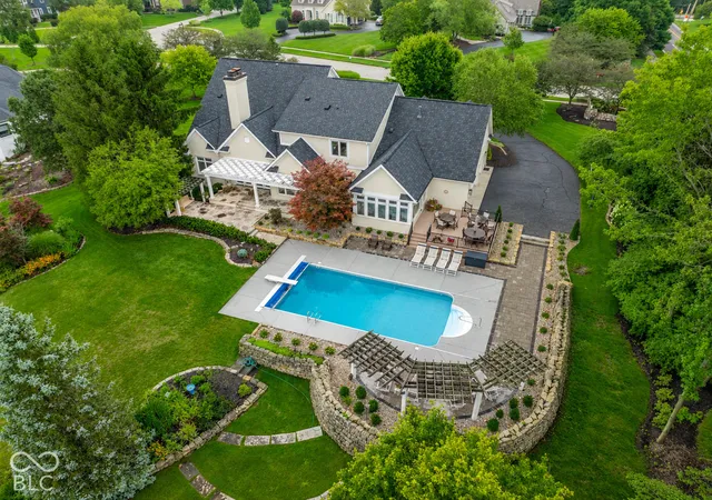 Photo 1 of Mansion for sale at 2 Stone Wall Ln, Zionsville, IN 46077 | MLS# 22130954 | Listing updated on 2026-10-15