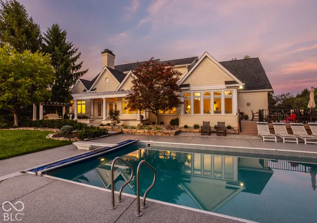 Photo 2 of Mansion for sale at 2 Stone Wall Ln, Zionsville, IN 46077 | MLS# 22130954 | Listing updated on 2026-10-15