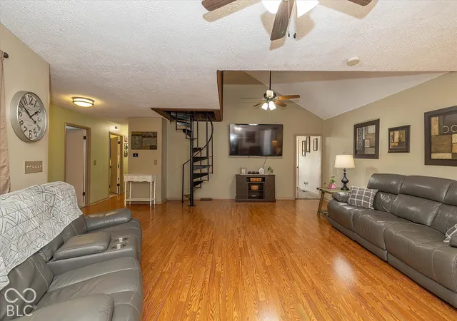 Photo 3 of Single family home for sale at 629 W 200 North, Greenfield, IN 46140 | MLS# 22130956 | Listing updated on 2026-10-14