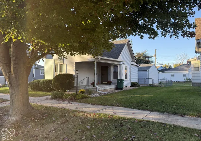Photo 3 of Single family home for sale at 808 W North St, Lebanon, IN 46052 | MLS# 22130988 | Listing updated on 2026-10-27