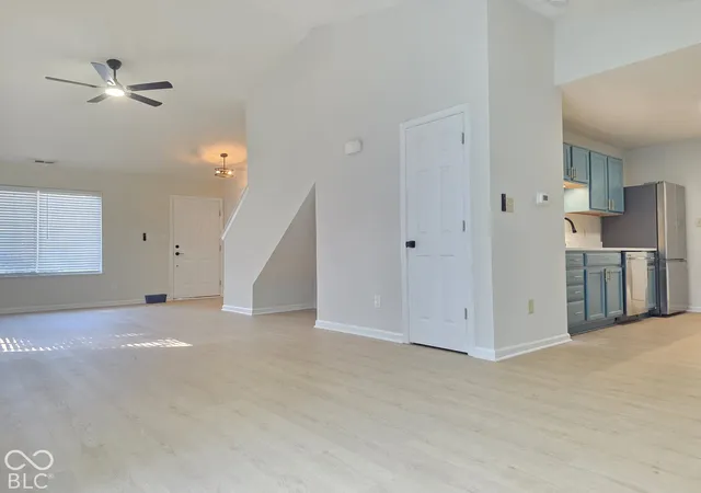 Photo 4 of Sale Pending at 529 Stobus Dr, Greenwood, IN 46143 | MLS# 22130991 | Listing updated on 2026-10-23