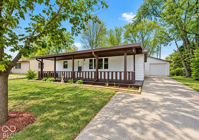 Photo 1 of Sale Pending at 820 E Dunn Ave, Muncie, IN 47303 | MLS# 22131005 | Listing updated on 2026-10-19