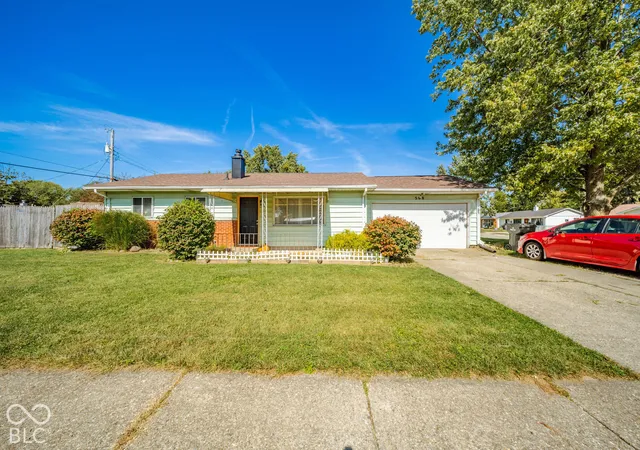 Photo 2 of Single family home for sale at 508 Iroquois Dr, Anderson, IN 46012 | MLS# 22131046 | Listing updated on 2026-10-12