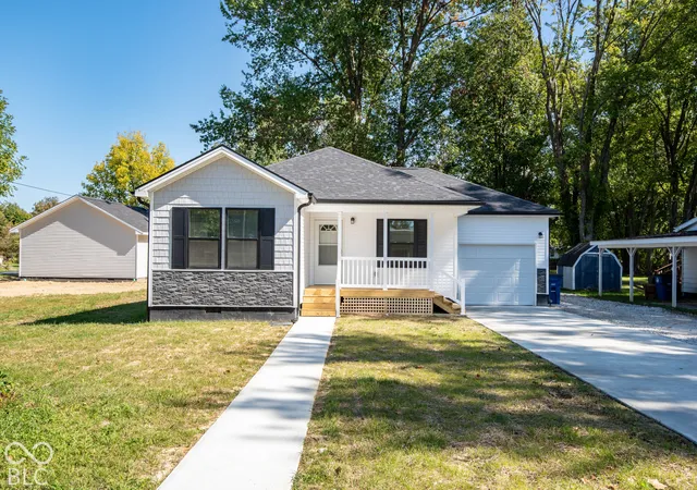 Photo 1 of Single family home for sale at 1309 W Gibson St, Austin, IN 47102 | MLS# 22131071 | Listing updated on 2026-10-12