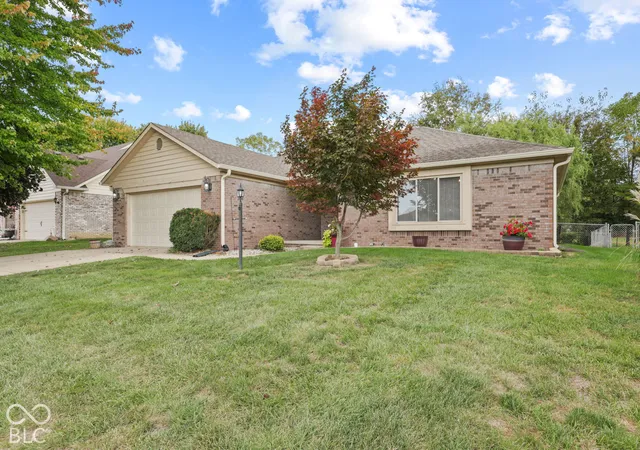 Photo 3 of Sale Pending at 6914 Kirkwood Clb Dr, Indianapolis, IN 46241 | MLS# 22131076 | Listing updated on 2026-10-28