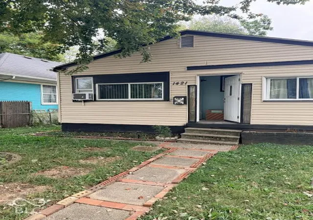 Photo 1 of Single family home for sale at 1421 West 25th, Indianapolis, IN 46208 | MLS# 22131092 | Listing updated on 2026-10-12