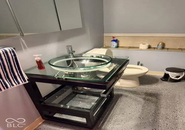 Photo 3 of Single family home for sale at 1421 West 25th, Indianapolis, IN 46208 | MLS# 22131092 | Listing updated on 2026-10-21