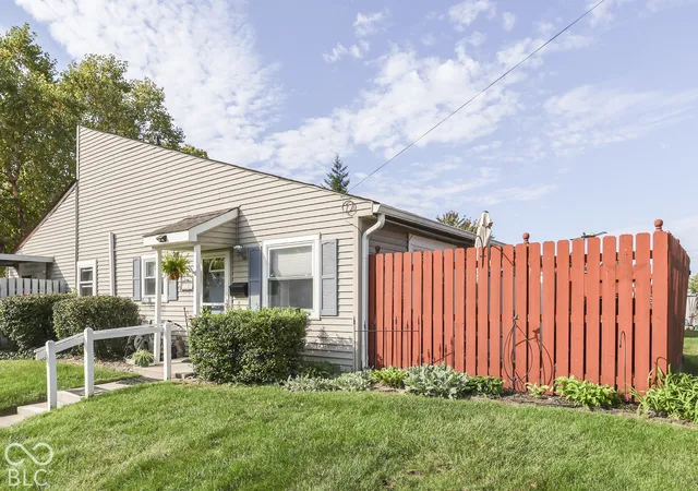 Photo 1 of Condo for sale at 2814 Country Ests Dr, Indianapolis, IN 46227 | MLS# 22131100 | Listing updated on 2026-10-15