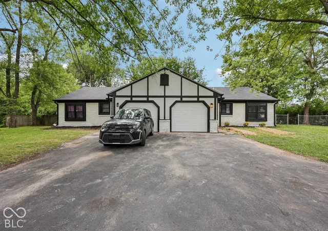 Photo 3 of House for sale at 5703 E 17th Street, Indianapolis, IN 46218 | MLS# 22131103 | Listing updated on 2026-10-28