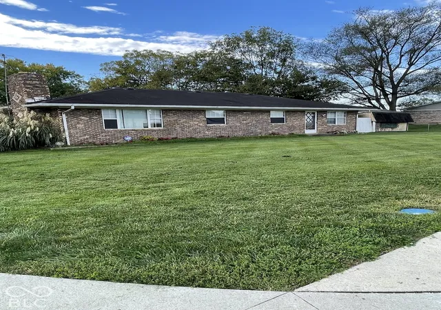 Photo 1 of Single family home for sale at 889 E South St, Martinsville, IN 46151 | MLS# 22131106 | Listing updated on 2026-10-12