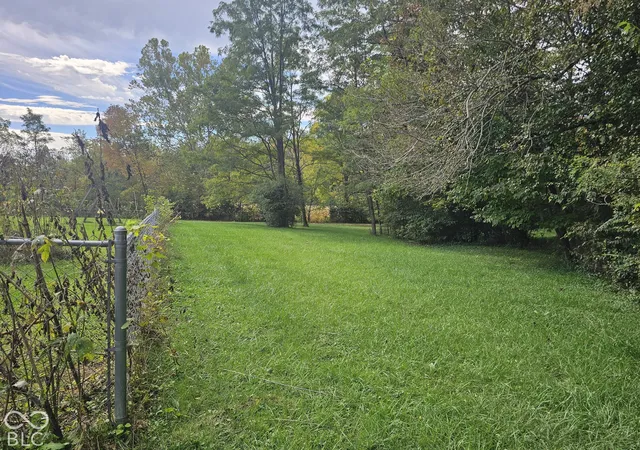 Photo 3 of Single family home for sale at 7046 S County Rd 275 E, Clayton, IN 46118 | MLS# 22131108 | Listing updated on 2026-10-27