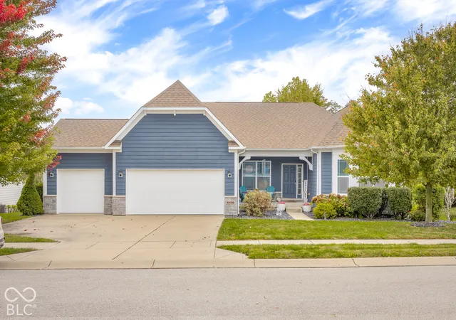 Photo 1 of Single family home for sale at 6106 Pelican Ln, Columbus, IN 47201 | MLS# 22131119 | Listing updated on 2026-10-16