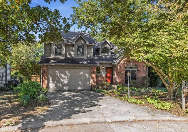 Photo 1 of Sale Pending at 5542 Painted Maple Ct, Indianapolis, IN 46254 | MLS# 22131152 | Listing updated on 2026-10-28