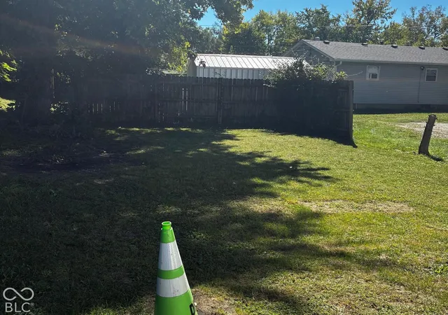 Photo 3 of Sale Pending at 1917 W 10th Street, Indianapolis, IN 46222 | MLS# 22131154 | Listing updated on 2026-10-29