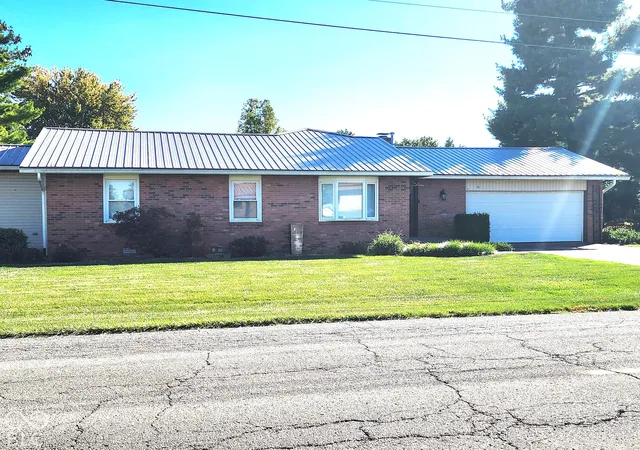 Photo 1 of Single family home for sale at 205 W 11th Street, Alexandria, IN 46001 | MLS# 22131155 | Listing updated on 2026-10-13