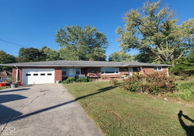 Photo 2 of Single family home for sale at 1280 W State Rd 258, Seymour, IN 47274 | MLS# 22131162 | Listing updated on 2026-10-26