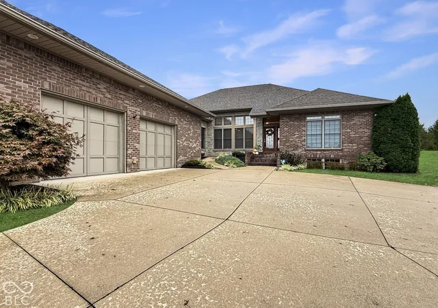 Photo 1 of Sale Pending at 6123 Horizon Dr, Columbus, IN 47201 | MLS# 22131180 | Listing updated on 2026-10-22