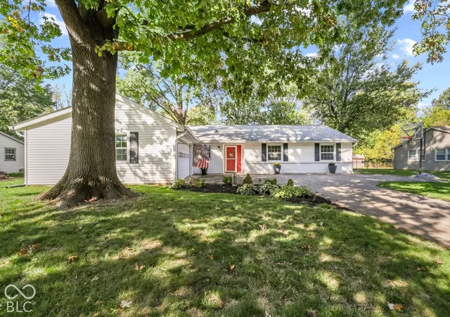 Photo 1 of Sale Pending at 1652 W 74th Place, Indianapolis, IN 46260 | MLS# 22131186 | Listing updated on 2026-10-24