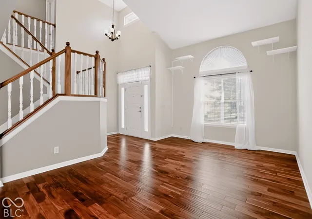 Photo 3 of Single family home for sale at 1486 Derbyshire Dr, Greenwood, IN 46143 | MLS# 22131202 | Listing updated on 2026-10-15