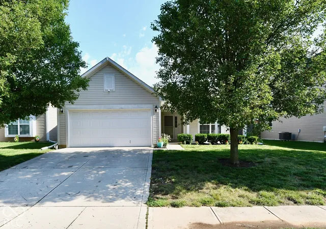Photo 3 of Single family home for sale at 11308 Funny Cide Dr, Noblesville, IN 46060 | MLS# 22131217 | Listing updated on 2026-10-26