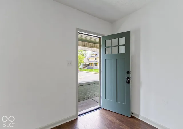 Photo 4 of House for sale at 2617 E Saint Clair St, Indianapolis, IN 46201 | MLS# 22131226 | Listing updated on 2026-10-15