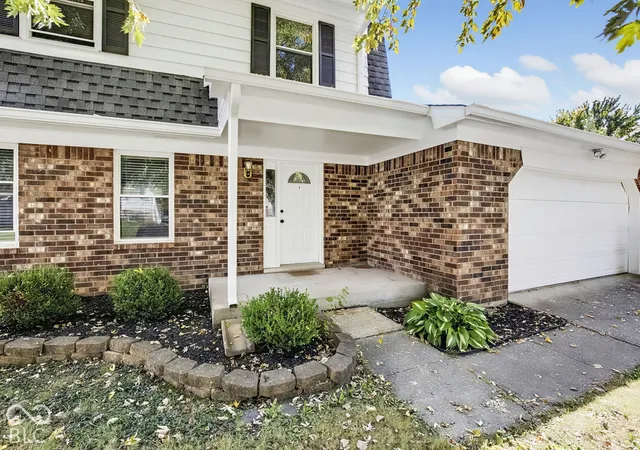 Photo 3 of Sale Pending at 5513 Pappas Dr, Indianapolis, IN 46237 | MLS# 22131234 | Listing updated on 2026-10-28