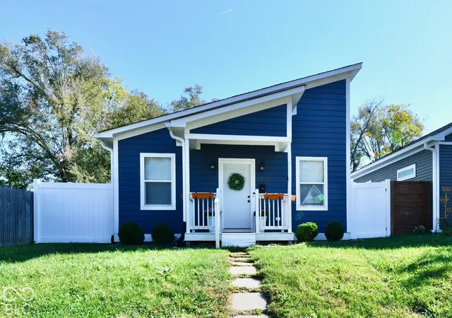 Photo 1 of Single family home for sale at 1813 S Talbott St, Indianapolis, IN 46225 | MLS# 22131238 | Listing updated on 2026-10-29