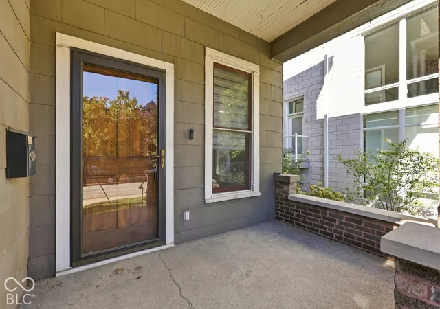 Photo 3 of Condo for sale at 920 N Broadway St #B, Indianapolis, IN 46202 | MLS# 22131245 | Listing updated on 2026-10-28
