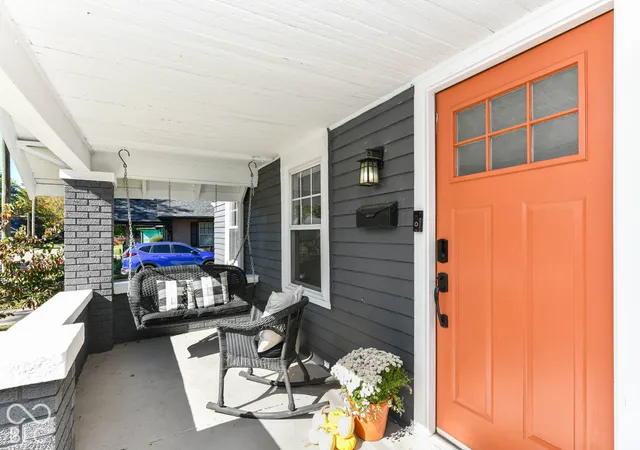 Photo 2 of Sale Pending at 906 E 50th Street, Indianapolis, IN 46205 | MLS# 22131246 | Listing updated on 2026-10-23