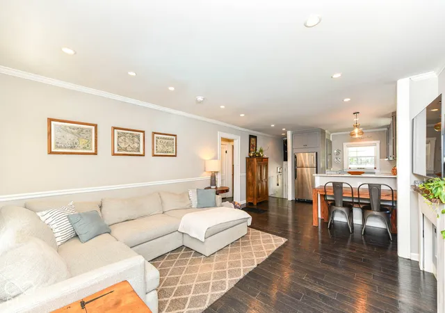 Photo 3 of Sale Pending at 906 E 50th Street, Indianapolis, IN 46205 | MLS# 22131246 | Listing updated on 2026-10-23
