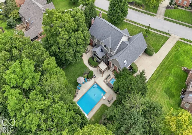Photo 2 of Sale Pending at 5328 Woodfield Dr N, Carmel, IN 46033 | MLS# 22131251 | Listing updated on 2026-10-17
