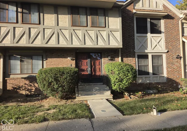 Condo for sale at 8007 E 20th Street, Indianapolis, IN 46219 | MLS# 22131268