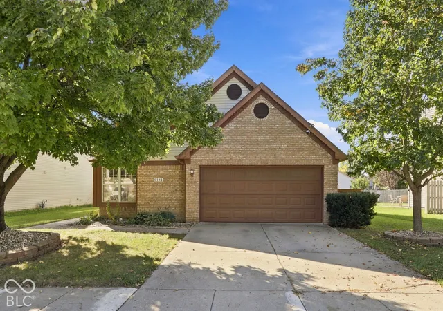 Photo 1 of Sale Pending at 5141 Aspen Talon Ct, Indianapolis, IN 46254 | MLS# 22131302 | Listing updated on 2026-10-28