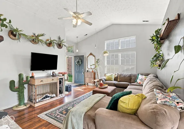Photo 4 of Sale Pending at 5141 Aspen Talon Ct, Indianapolis, IN 46254 | MLS# 22131302 | Listing updated on 2026-10-28