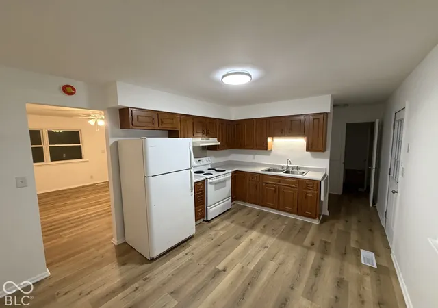 Photo 4 of Sale Pending at 1301 N Woodward St, Lapel, IN 46051 | MLS# 22131308 | Listing updated on 2026-10-15