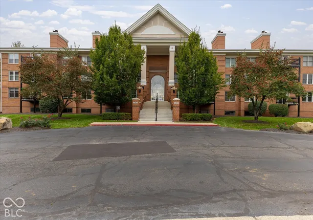 Photo 1 of Condo for sale at 8650 Jaffa Ct W Dr #33, Indianapolis, IN 46260 | MLS# 22131309 | Listing updated on 2026-10-22