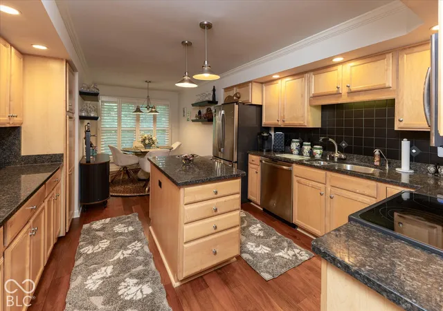 Photo 4 of Condo for sale at 8650 Jaffa Ct W Dr #33, Indianapolis, IN 46260 | MLS# 22131309 | Listing updated on 2026-10-22