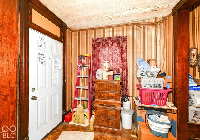 Photo 3 of Sale Pending at 226 N Walcott St, Indianapolis, IN 46201 | MLS# 22131315 | Listing updated on 2026-10-27