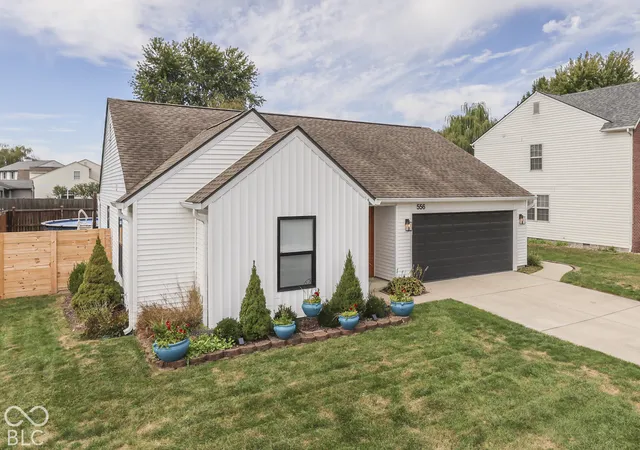 Photo 2 of Sale Pending at 556 Hannah Pl, Franklin, IN 46131 | MLS# 22131328 | Listing updated on 2026-10-22